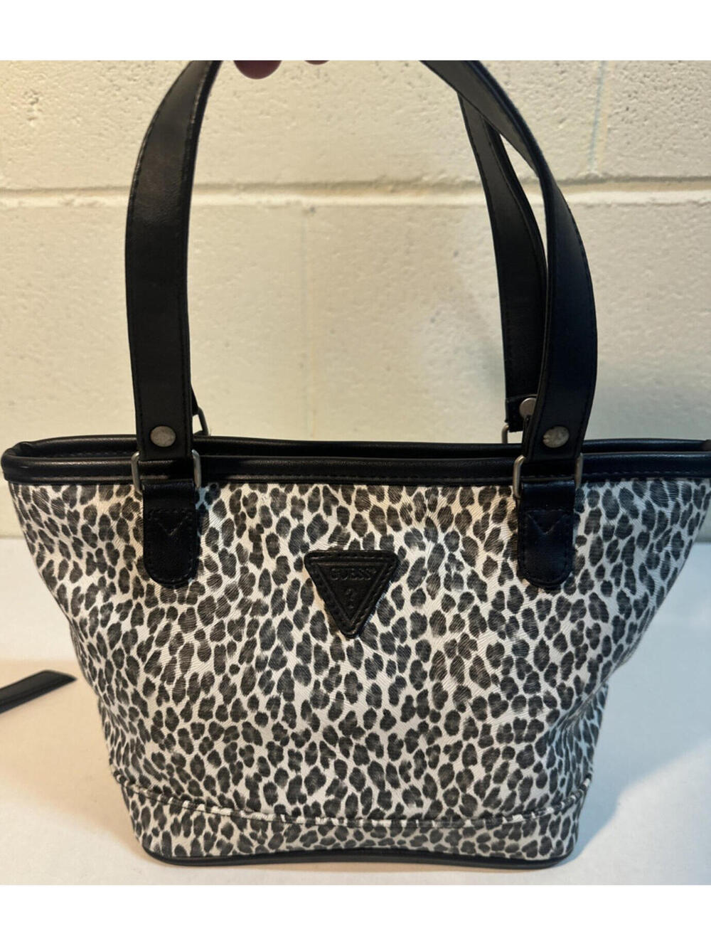 Guess Leopard Print Double Handle & removable Crossbody Black/Gray/White EUC